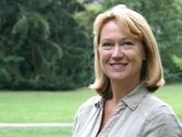 Mahulena Hofmannová – profesorka mezinárodního práva na univerzitě v Giessenu, Německo Mahulena Hofmannová – profesorka mezinárodního práva na univerzitě v Giessenu, Německo