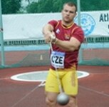 "Volím změnu, volím ženu." Lukáš Melich, hod kladivem "Volím změnu, volím ženu." Lukáš Melich, hod kladivem